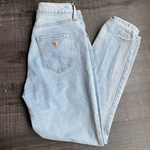 Size 25 Guess mom jeans “90s skinny”